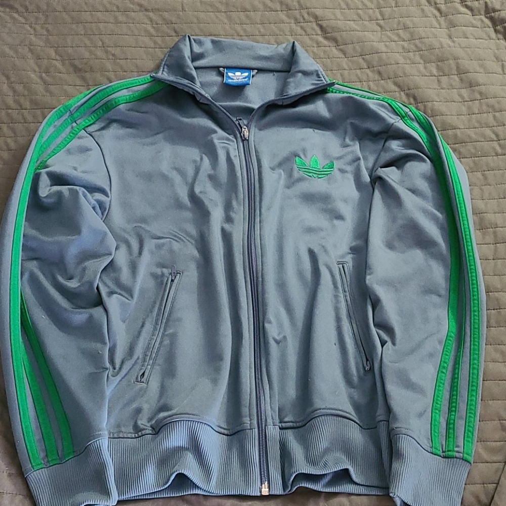 Adidas zip up jacket. Grey/green